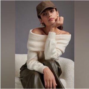 Anthropologie slouchy cowl / off the shoulder sweater Size Large Cream color